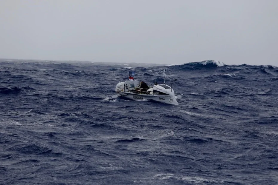 Rescatado un remero belga a la deriva en el Atlántico
