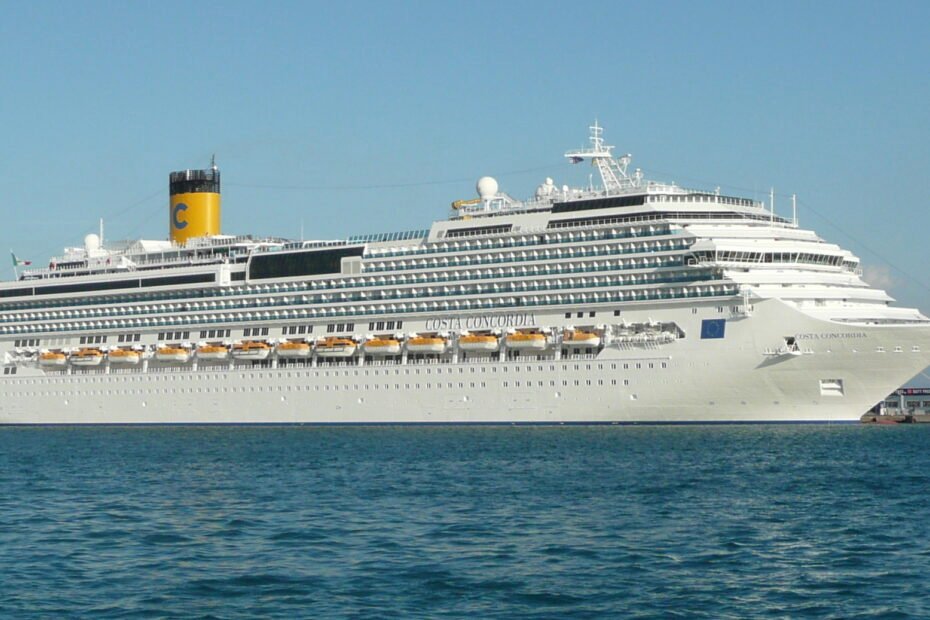 Costa Concordia: el desvío que desencadenó una evacuación fallida frente a Giglio Costa Concordia: el desvío que desencadenó una evacuación fallida frente a Giglio