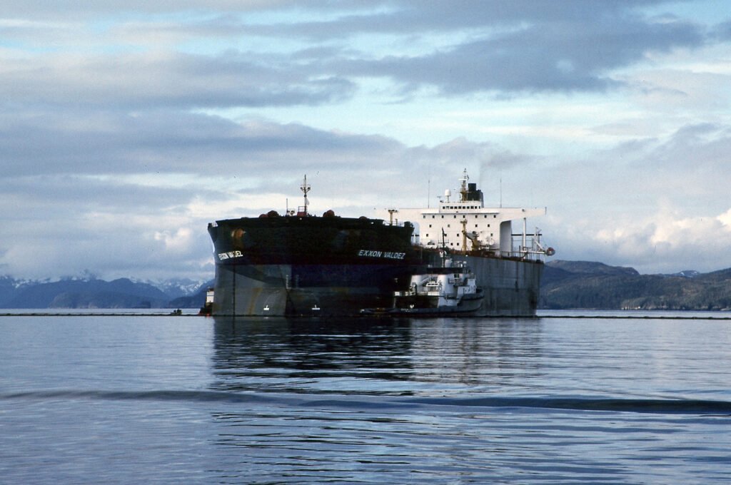 Exxon Valdez: la varada que convirtió Prince William Sound en símbolo del riesgo petrolero