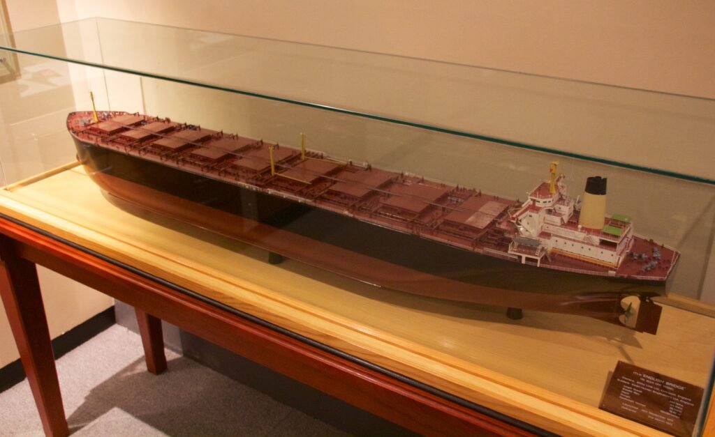 MV Derbyshire: el hundimiento de un gigante británico en el tifón Orchid