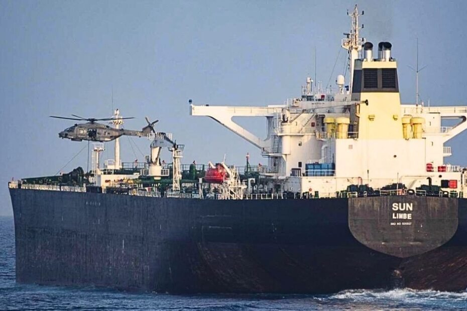 La UE aborda un petrolero ligado a Rusia